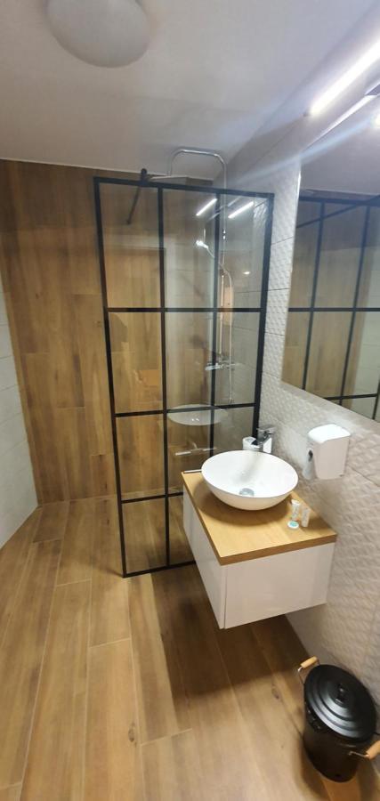 Dom Pod Groniem Hotel ชีกี ภายนอก รูปภาพ